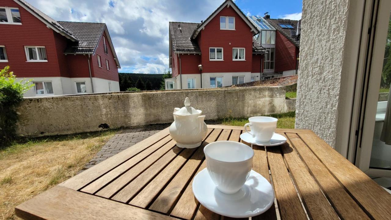 Wohlfuehl-Ferienwohnung Mit Tiefgarage Im Gruenen Oberhof  Esterno foto
